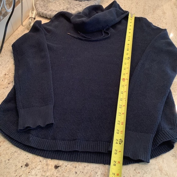 Ralph Lauren Navy Pullover Waffle Knit Cowl Neck Size Medium - Picture 7 of 7
